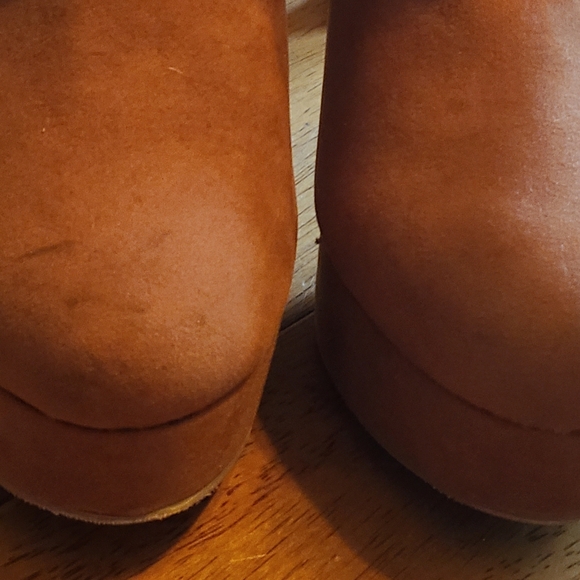 rue 21 etc, fashion high heel lace up ankle boots, size 10, tan with fur trim - Picture 6 of 7